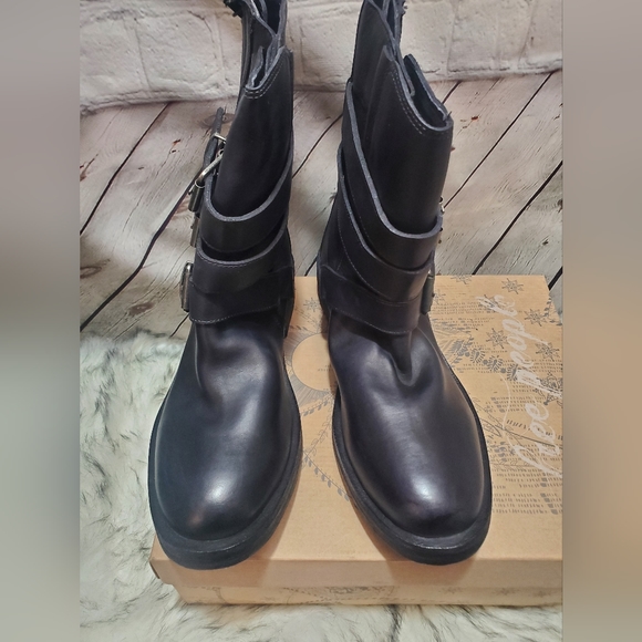 Free People Santa Fe Moto Boots. - Picture 4 of 8